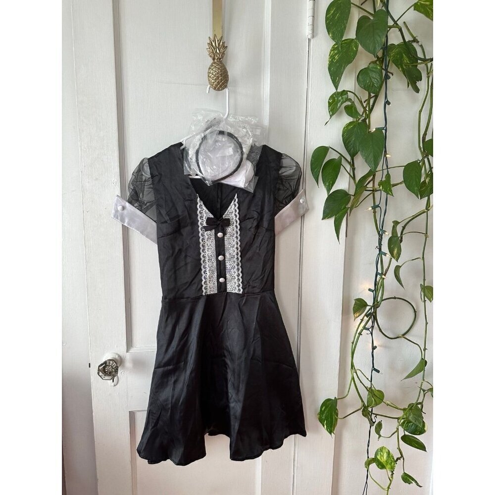 Maid for You women’s size small Halloween costume